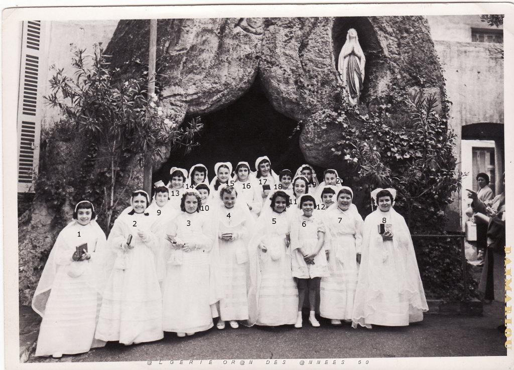COMMUNIONS ORAN ECOLE ST MARIE DES CHAMPS 24 05 1955   (3).jpg